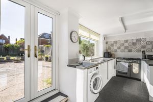 Kitchen- click for photo gallery